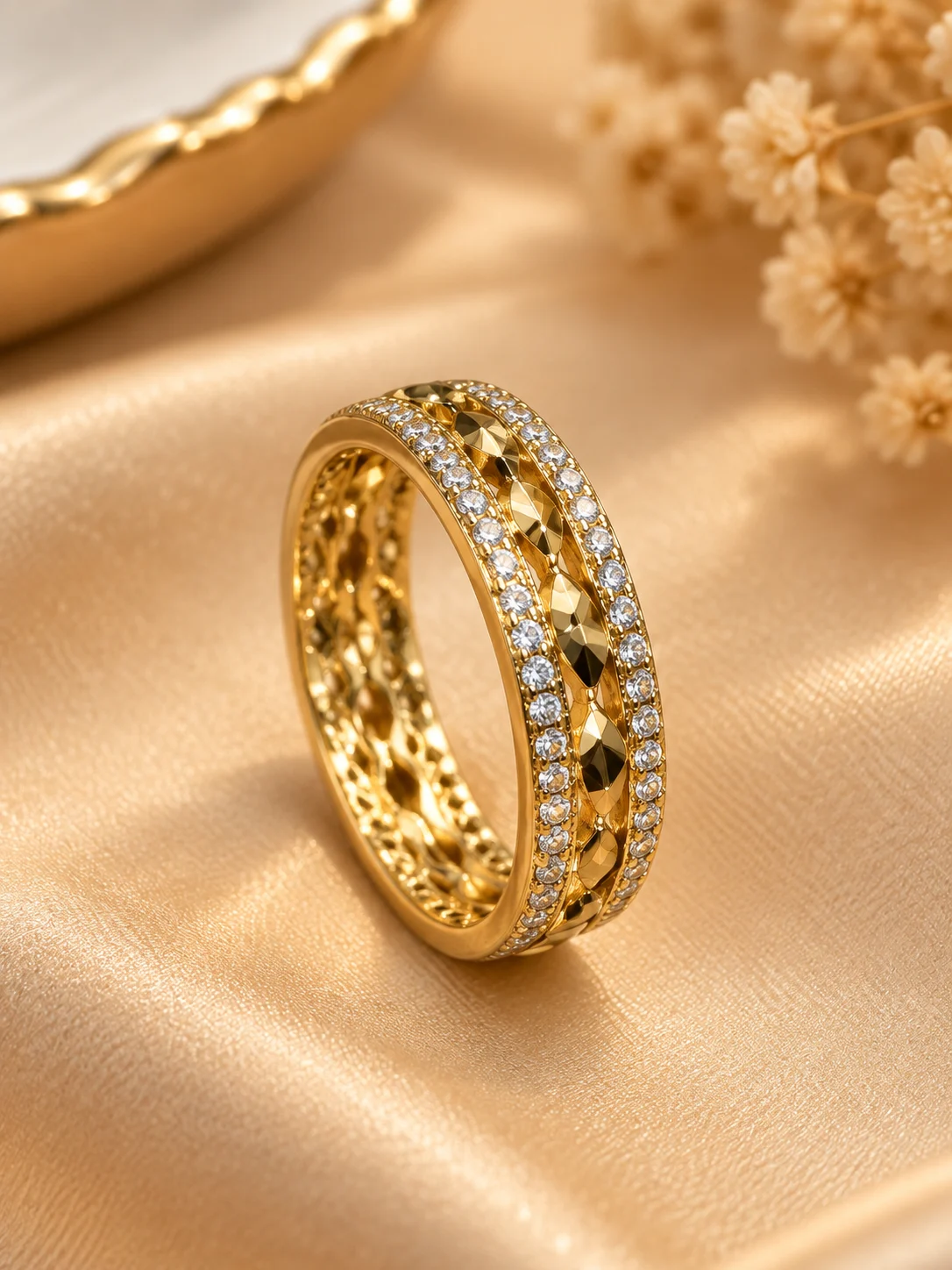 Dazzling Wavy Crystal Gold Tone Ring (3) Dazzling gold tone crystal ring with wavy band and clear sparkling stones