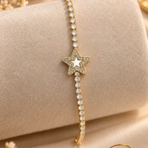 Elegant Golden Polished Star Zirconia Bracelet for Women