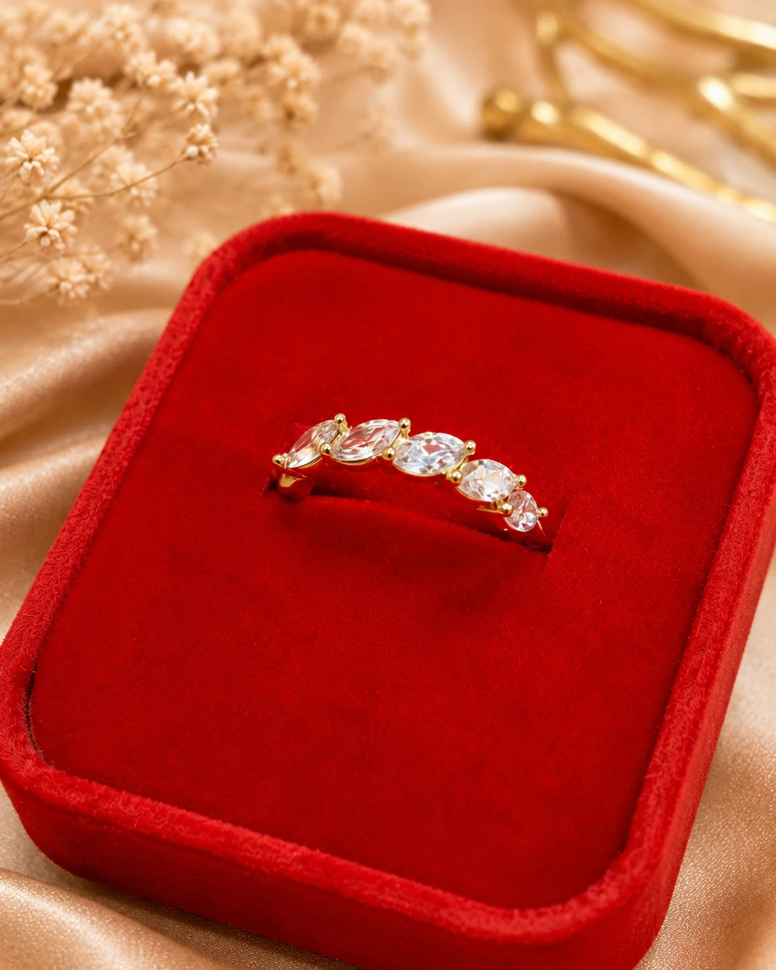 Marquise Glow Gold Tone Ring (3)