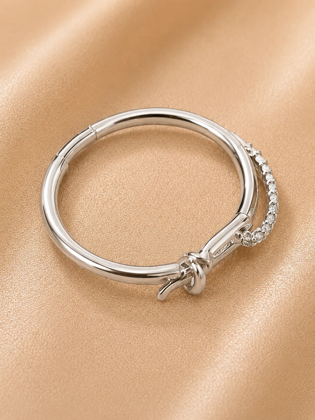 Silver Knot Zirconia Ring – Elegant Imitation Jewelry (2)