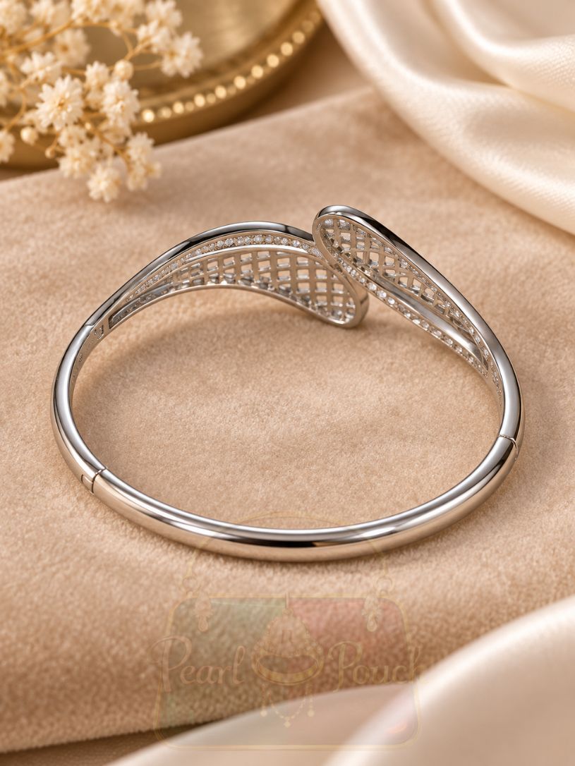 XUPING 18K Plated Silver Tone Double Leaf Bangle with lattice details (2) XUPING 18K Plated Silver Tone Double Leaf Bangle with lattice details