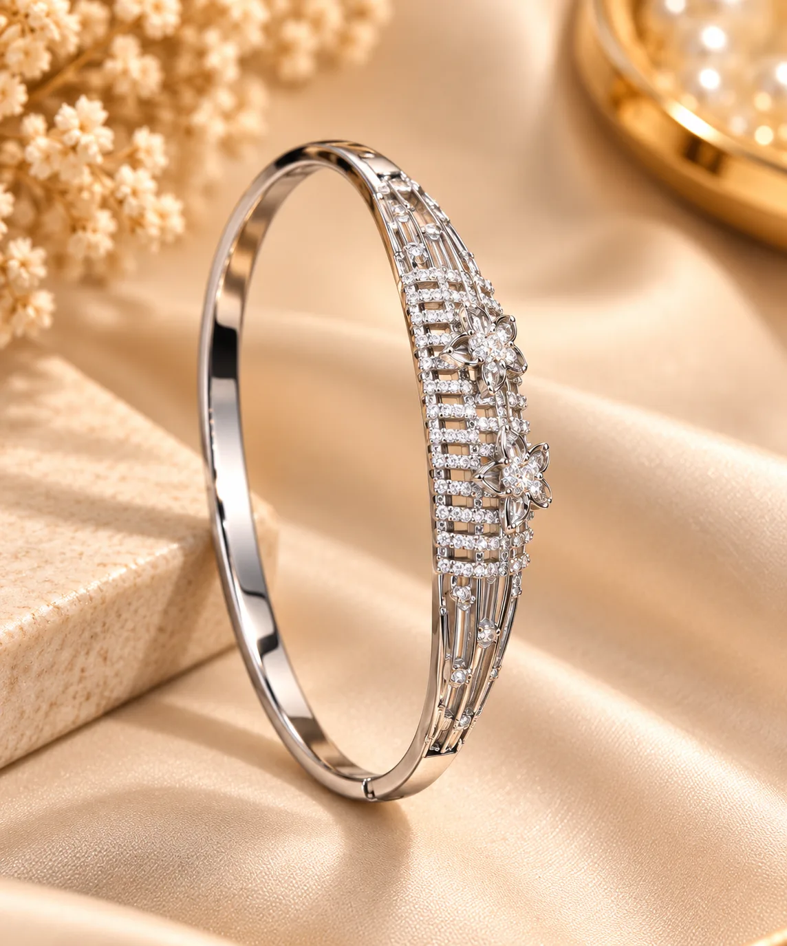 XUPING Elegant Silver-Plated Zirconia Bangle (4) Silver-Plated Zirconia Bracelet Bangle by XUPING with Floral Design