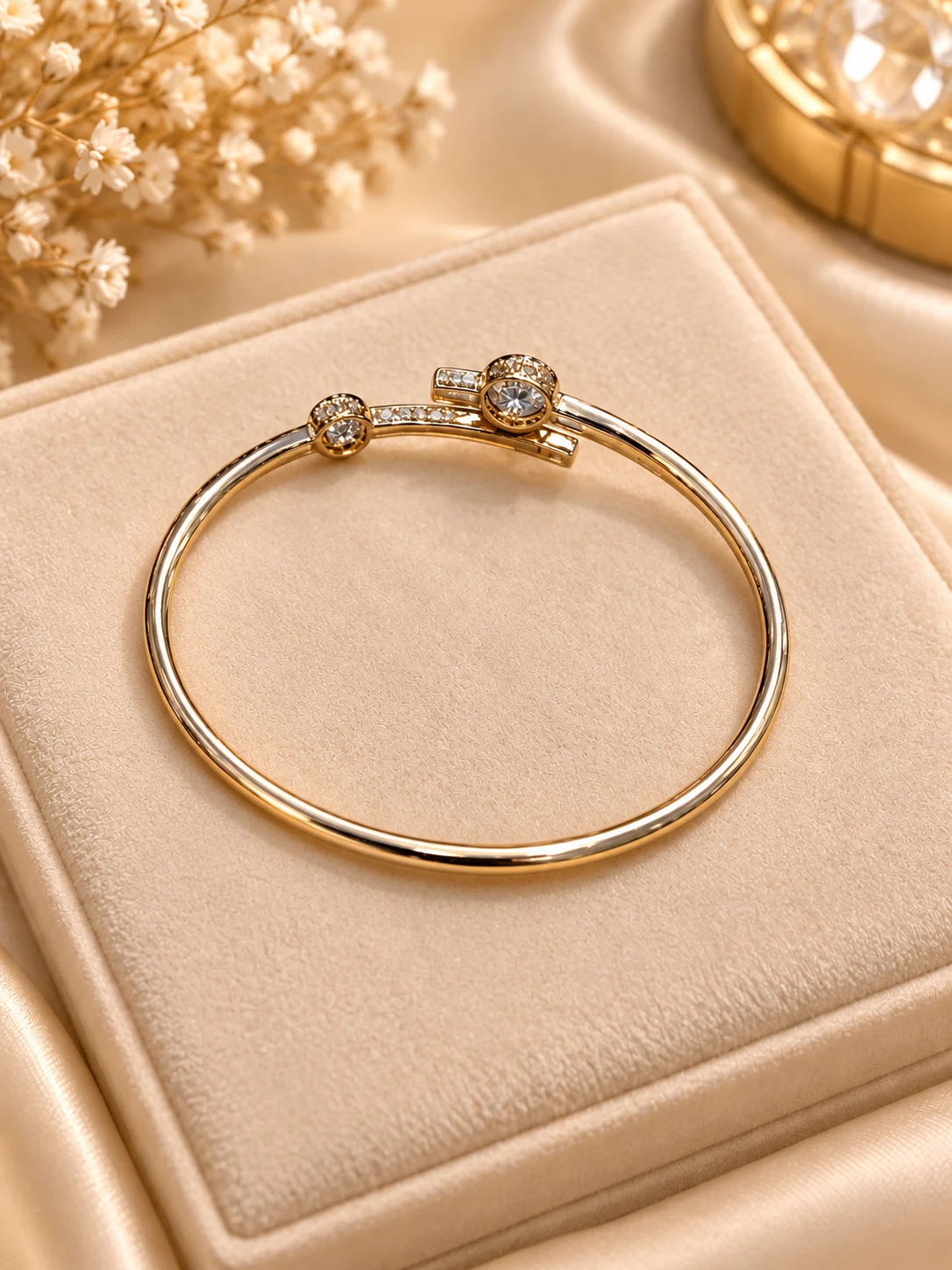XUPING Radiant 18K Gold Plated Zirconia Bracelet Bangle (1)