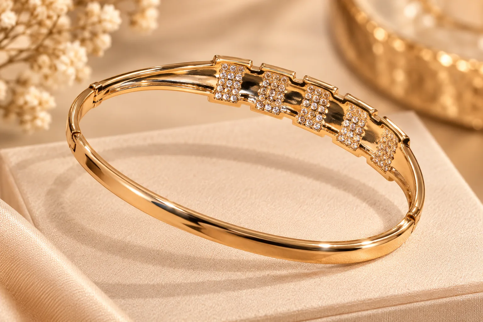 ZUPING 18K Gold Plated Zirconia Diamond-Style Kada (3)