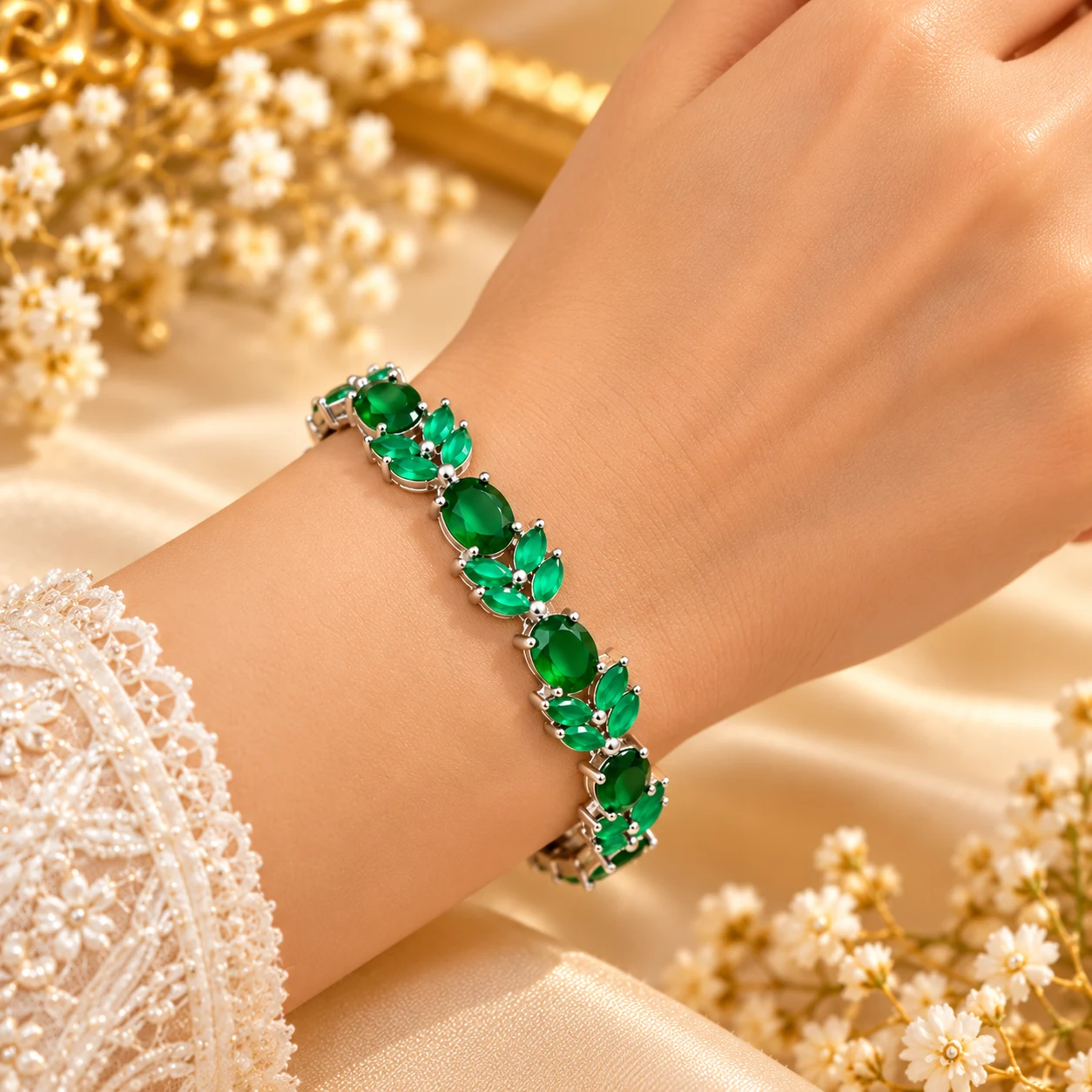Elegant Zuping Silver-Plated Green Zirconia Bracelet (5)